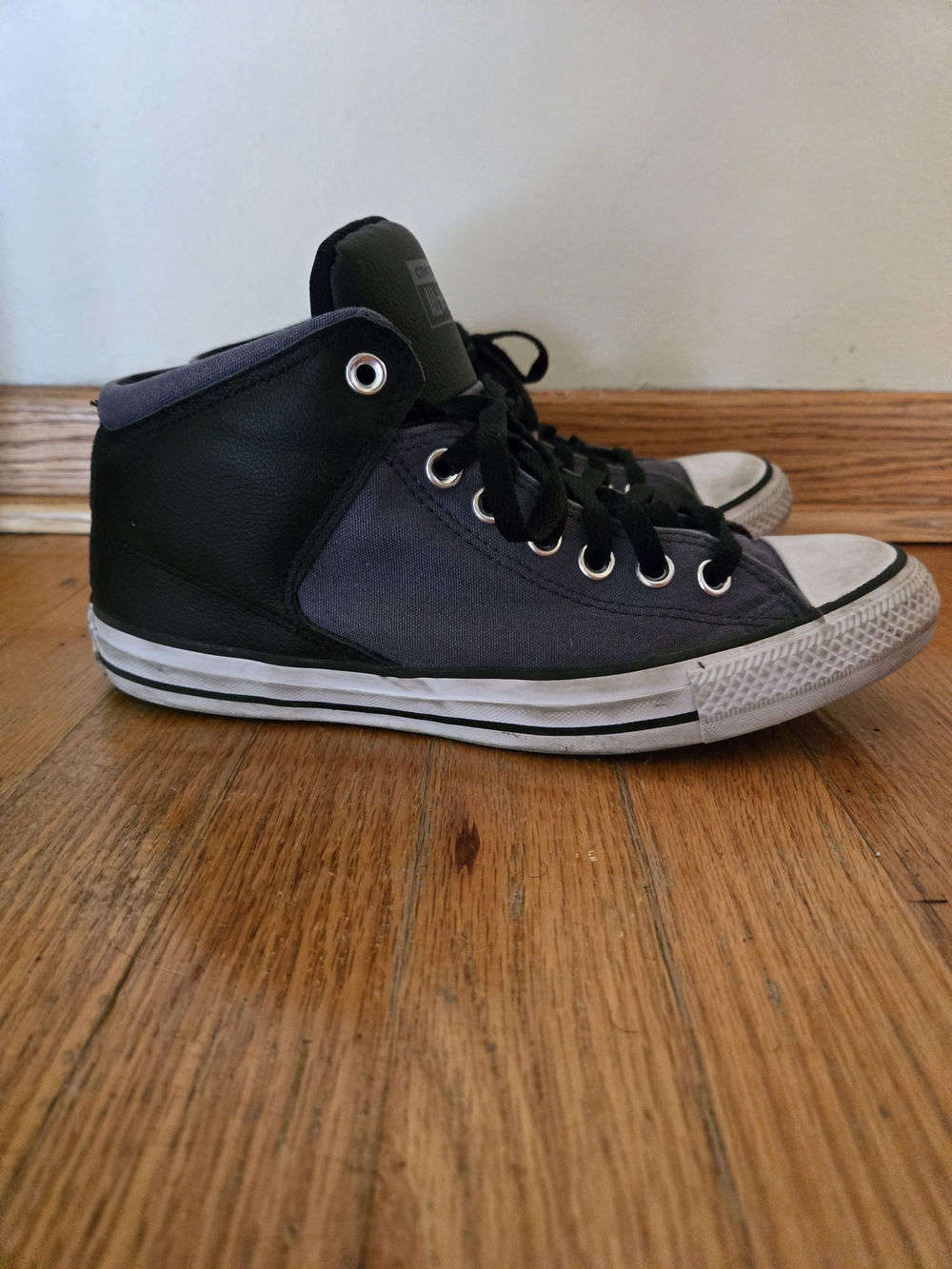 Converse High-Top Sneakers in Black and Gray